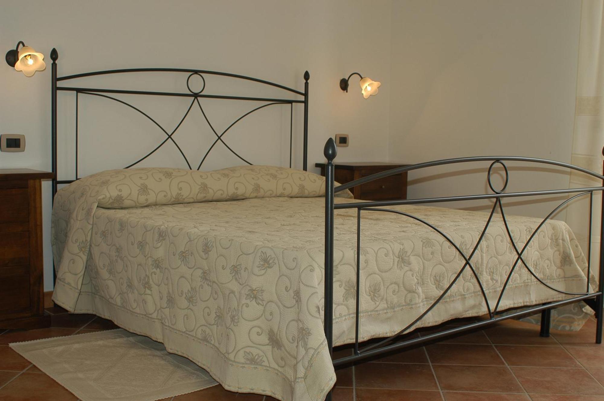 B&B Il Girasole - Rooms & House In Country - 1500 Meters From The City Монтепульчано Екстер'єр фото
