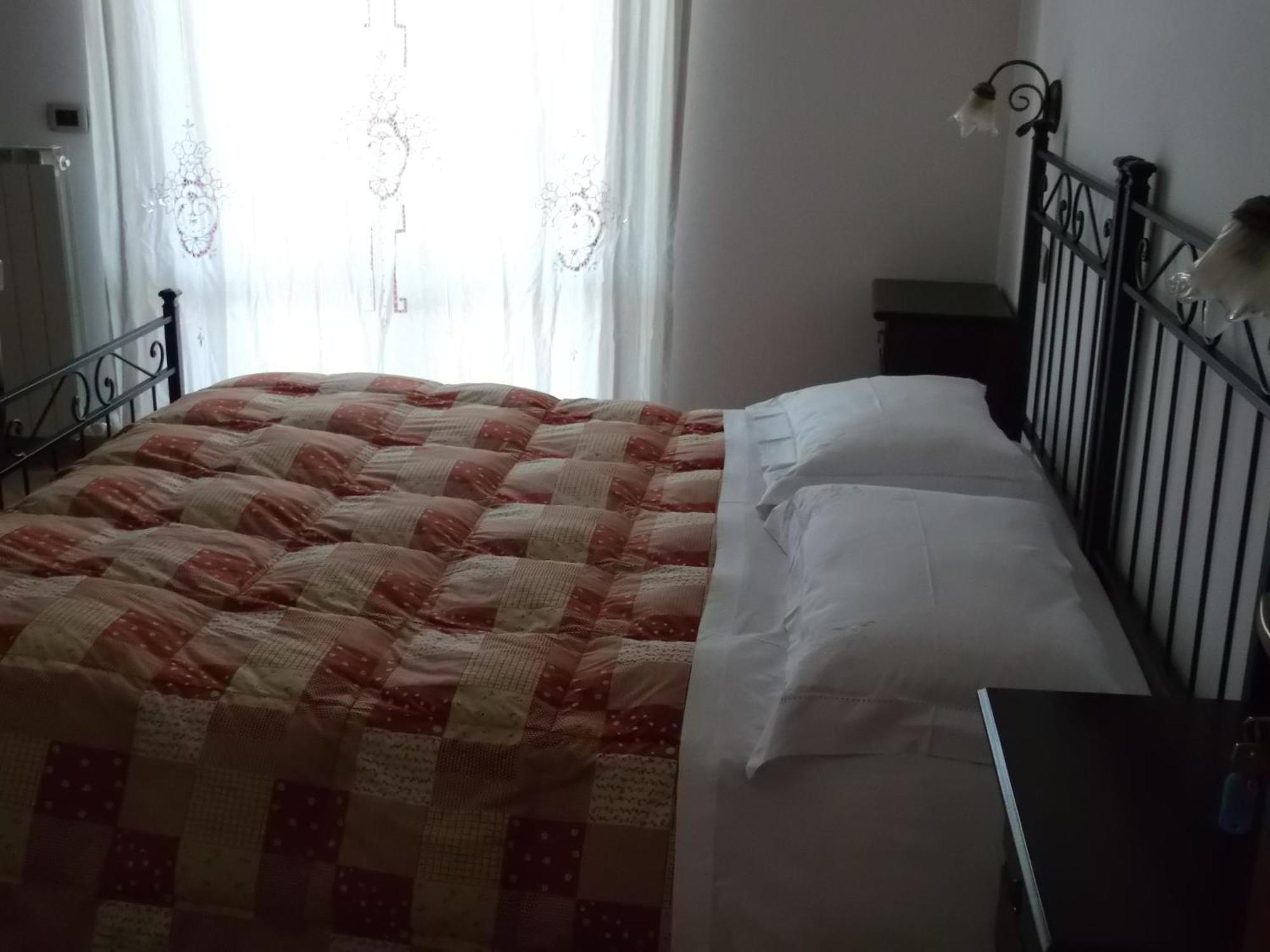 B&B Il Girasole - Rooms & House In Country - 1500 Meters From The City Монтепульчано Екстер'єр фото
